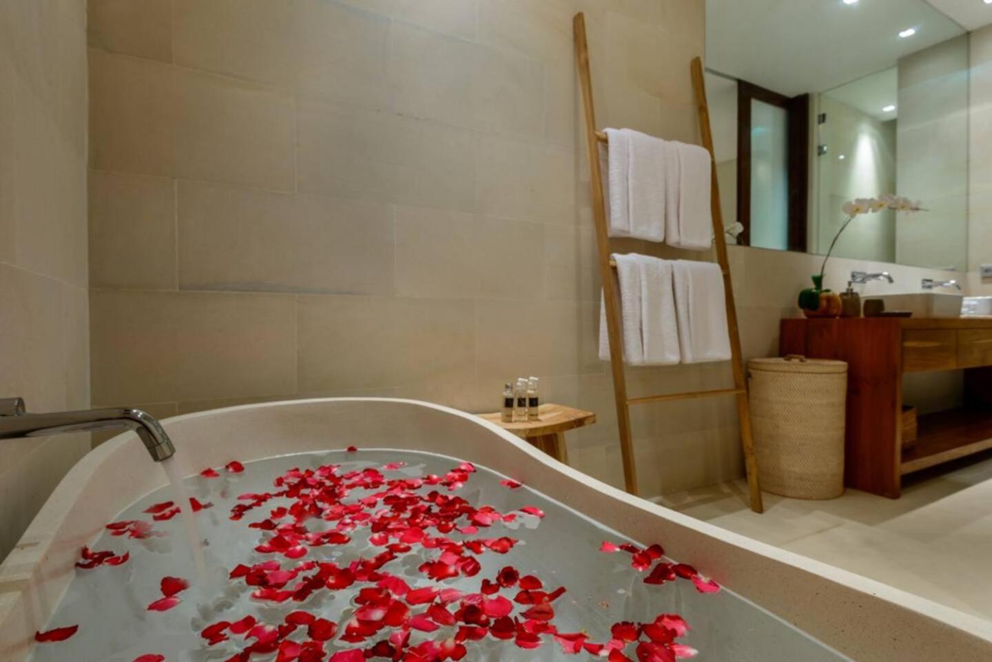 The Maya, Stunning 4Br Family Villa ชังกู ภายนอก รูปภาพ